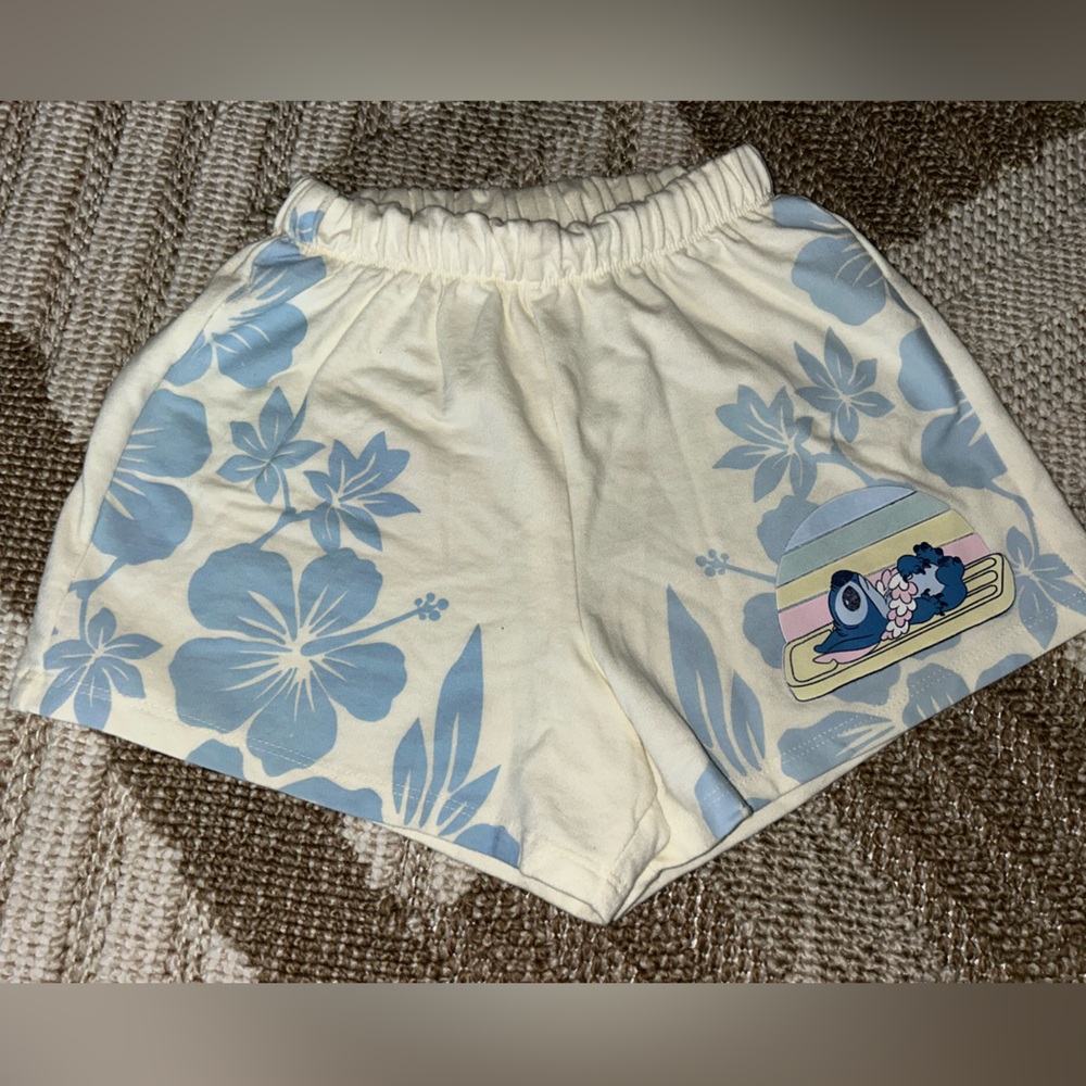 Cream/Blue Stitch shorts